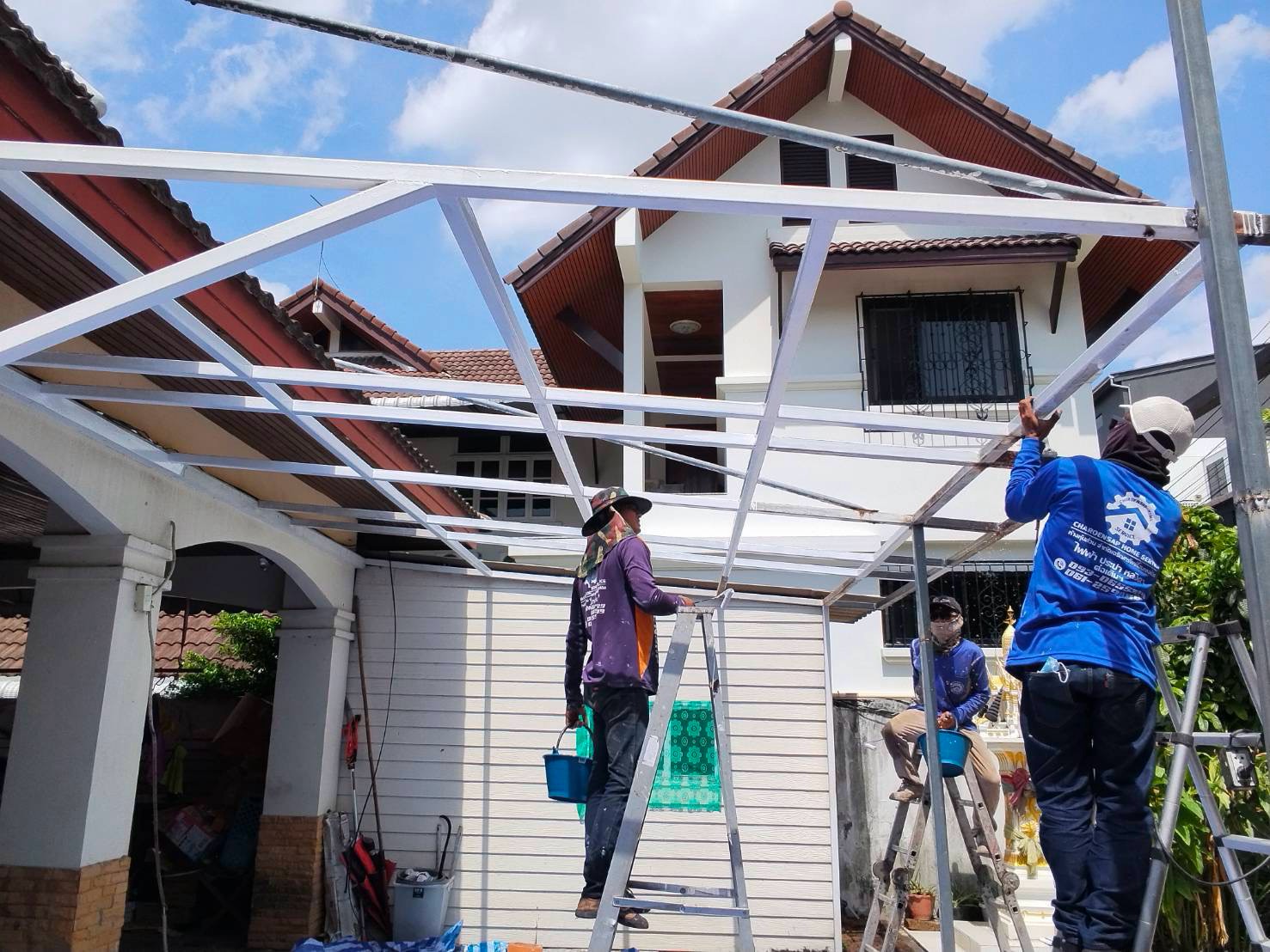 ภาพผลงานฝ้าเพดาน ชายคา และกันสาด โดย Top Roof Service